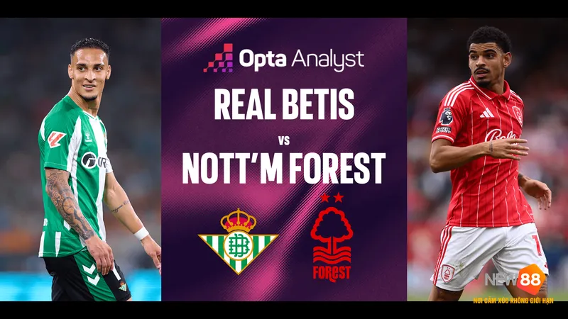 Cầu thủ Real Betis vượt qua cầu thủ Nottingham trên sân cỏ Cầu thủ Real Betis vượt qua cầu thủ Nottingham trên sân cỏ